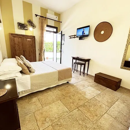 Villa B&B Antiche Macine Del Salento - Nel Cuore Del Salento Salve Exterior photo
